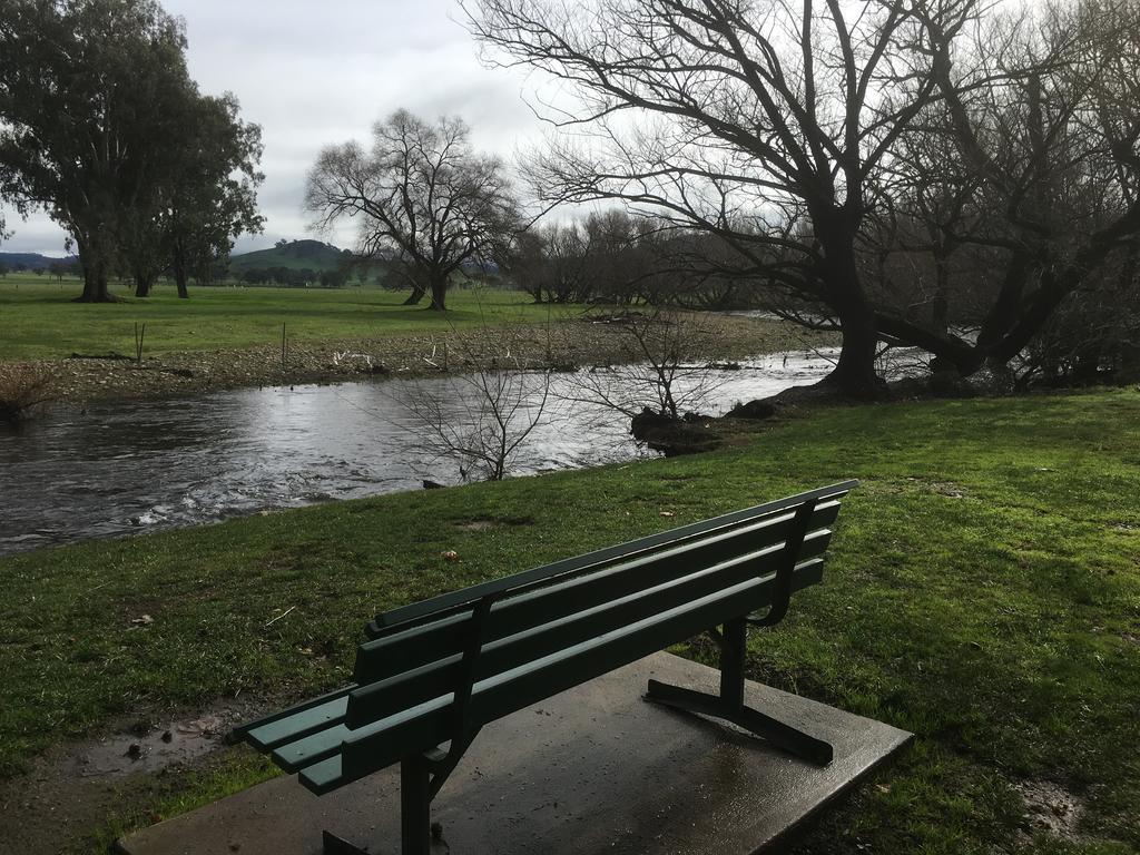 Colac Colac Caravan Park Corryong Ngoại thất bức ảnh